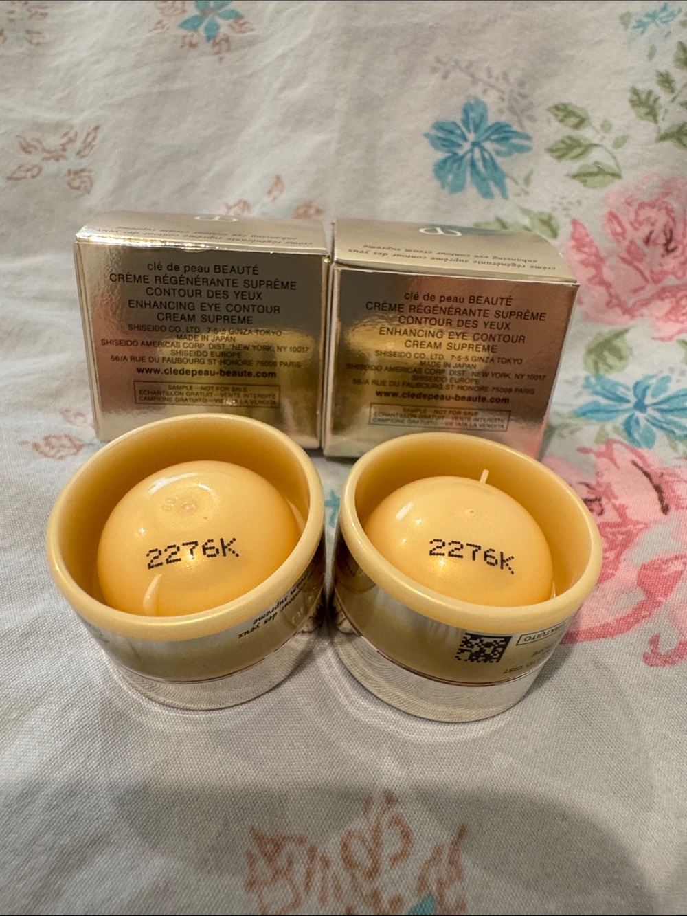 cle de peau Beauté Eye Cream set of 2 - Picture 2 of 4